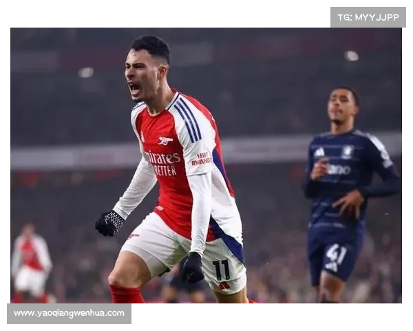 塔帅批马丁内利表现差枪迷提议埃泽替代首发位置